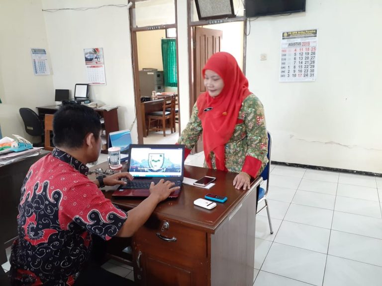 PENDAMPINGAN UPDATE KONTEN WEBSITE OLEH DINKOMINFO